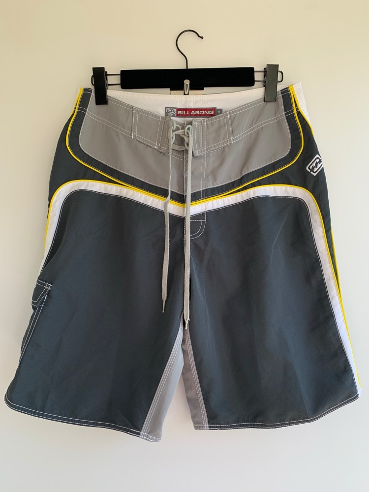 Y2K Billabong Wax Comb Pocket Boardshorts, photo 1